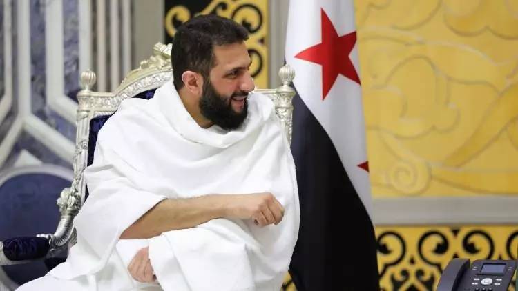 Suriye'de geçiş dönemi için yeni gelişme! Devlet başkanı olmak için o şart aranacak! 7