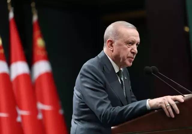 Başkan Erdoğan'dan atama bekleyen öğretmenlere müjde: 25 bin yeni öğretmen ataması yapılacak 6