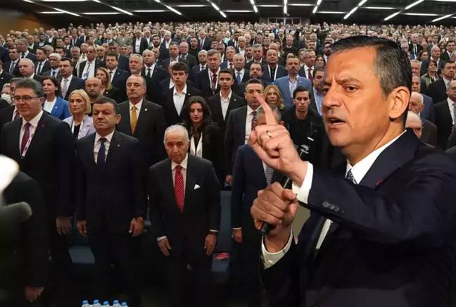 CHP'de kayyumu önleme kurultayında Özel'in A Takımı belli oldu! PM'de sürpriz isimler yer aldı 11