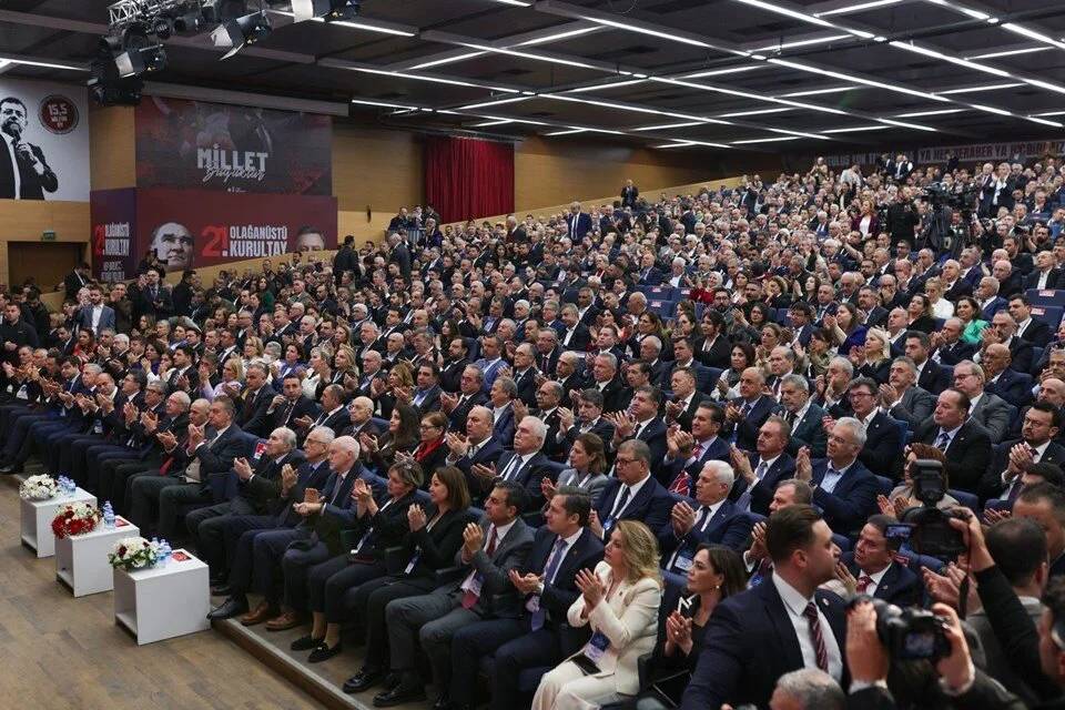 CHP'de kayyumu önleme kurultayında Özel'in A Takımı belli oldu! PM'de sürpriz isimler yer aldı 2