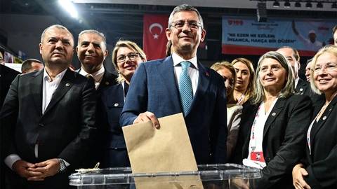 CHP'de kayyumu önleme kurultayında Özel'in A Takımı belli oldu! PM'de sürpriz isimler yer aldı 4