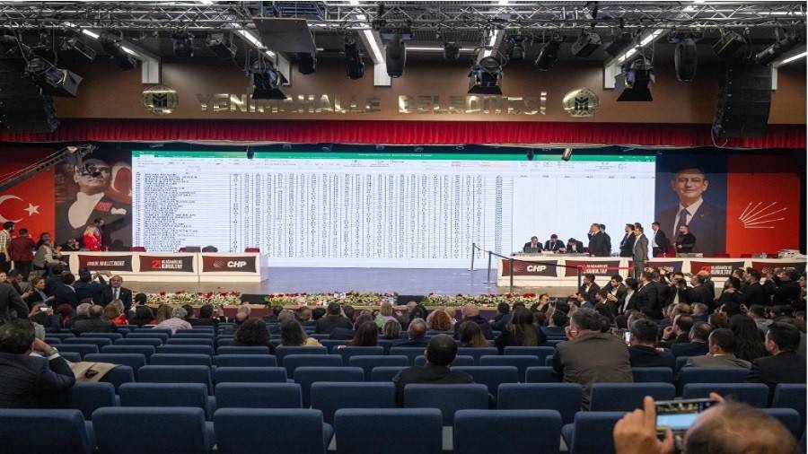 CHP'de kayyumu önleme kurultayında Özel'in A Takımı belli oldu! PM'de sürpriz isimler yer aldı 10