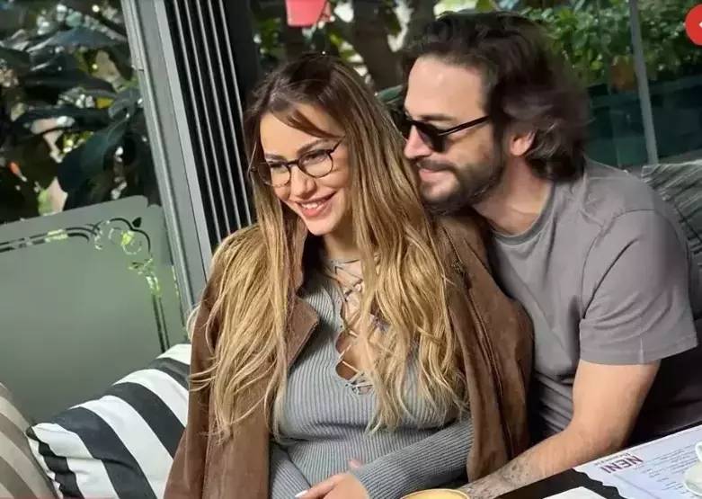 'Gassal' dizisinin galasında Ahmet Kural'dan sürpriz haber! 5