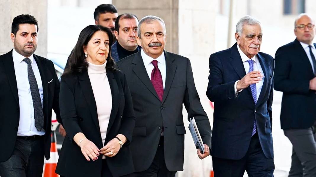 Her açıklaması olay olan Bülent Arınç'tan gündemi sarsacak Abdullah Öcalan, PKK, Ekrem İmamoğlu açıklaması 6