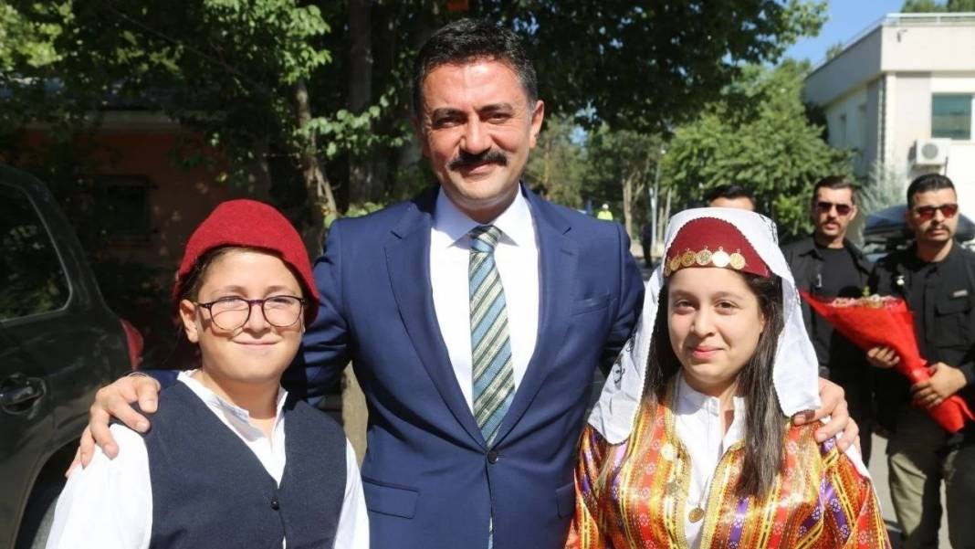 Tunceli Valisi Bülent Tekbıyıkoğlu neden merkeze çekildi! O nedenle görevden alındığı iddia ediliyor 4