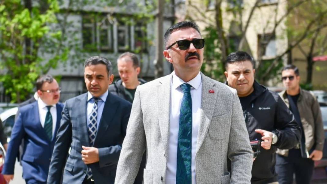 Tunceli Valisi Bülent Tekbıyıkoğlu neden merkeze çekildi! O nedenle görevden alındığı iddia ediliyor 5