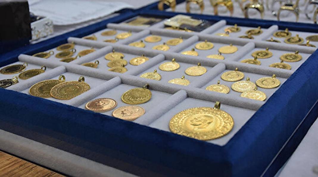 Peş peşe alınan kararlar piyasada büyük etki yarattı: Borsa yükselişe geçti altın dibe çakıldı! İşte piyasadaki son durum 7
