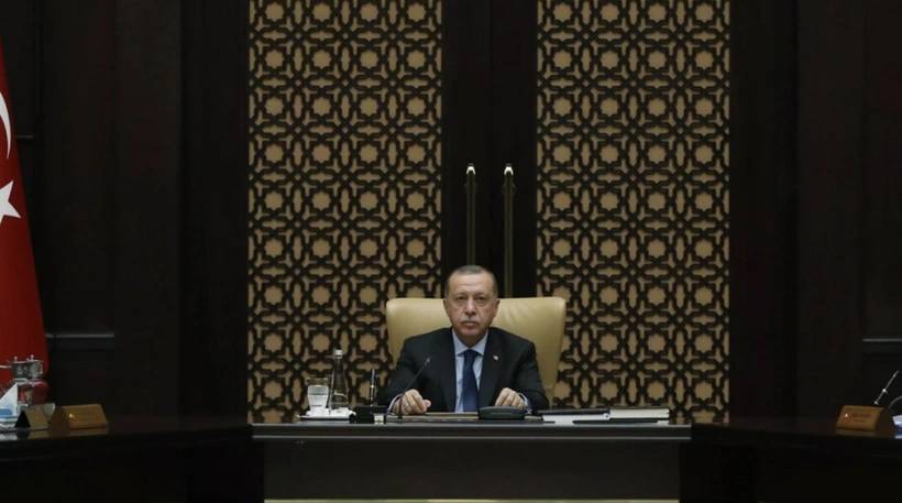 Kabine değişikliği tekrar gündemde! 8 bakan gidiyor 8 bakan geliyor! 7