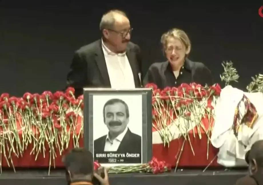 Nevzat Çiçek açıkladı! Siyasetçi bilinen Sırrı Süreyya Önder bir dönem o mesleği bile yapmış 6