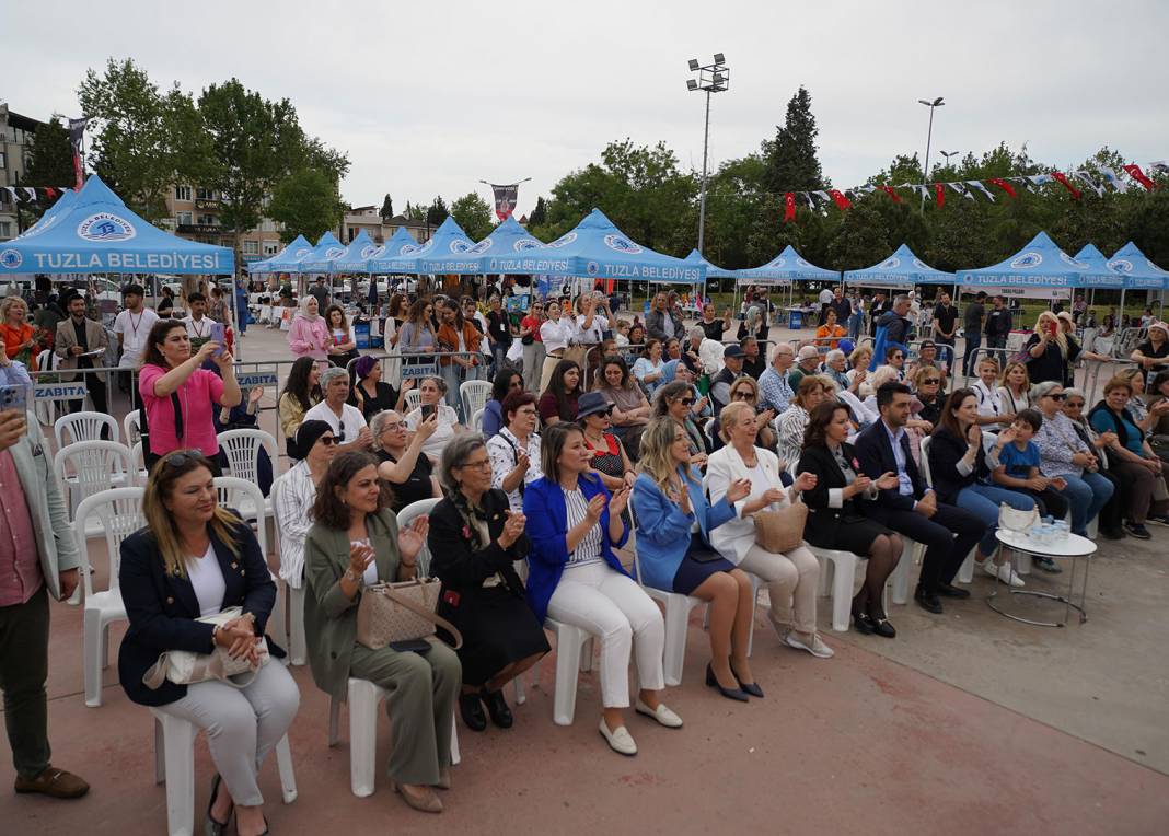 Tuzla'da anneler günü kadın emeği ile taçlandırıldı 6