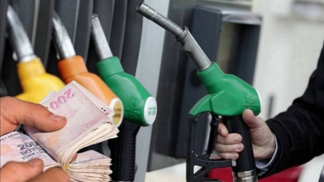 Akaryakıt satışlarına yeni düzenleme: O tarihten itibaren yürürlüğe giriyor! 6
