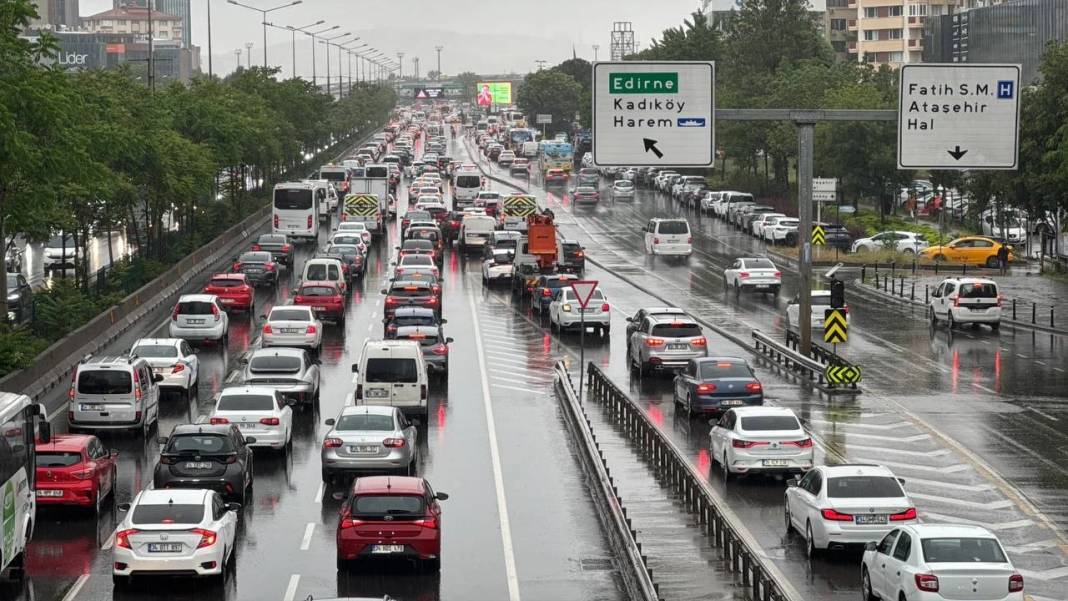 Yeni düzenlenen kanun kabul edildi! İşte yeni uygulanacak trafik cezalarının maddeleri... 14