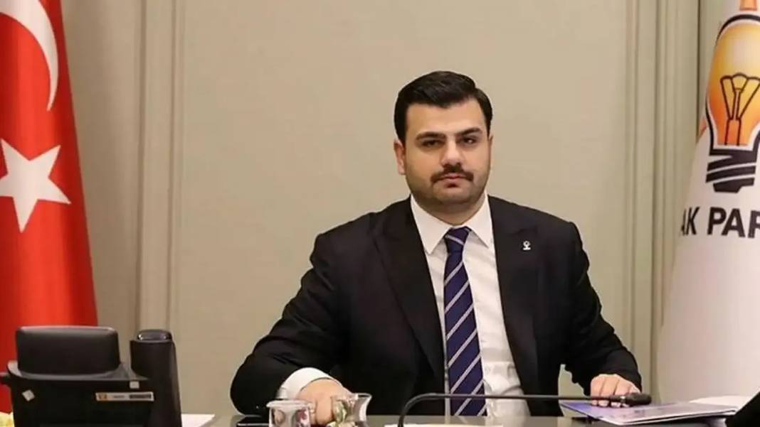 AK Partili Eyyüp Kadir İnan, masadaki son seçim anketini açıkladı: Hedefimiz daha yüksek rakamlara ulaşmak 6