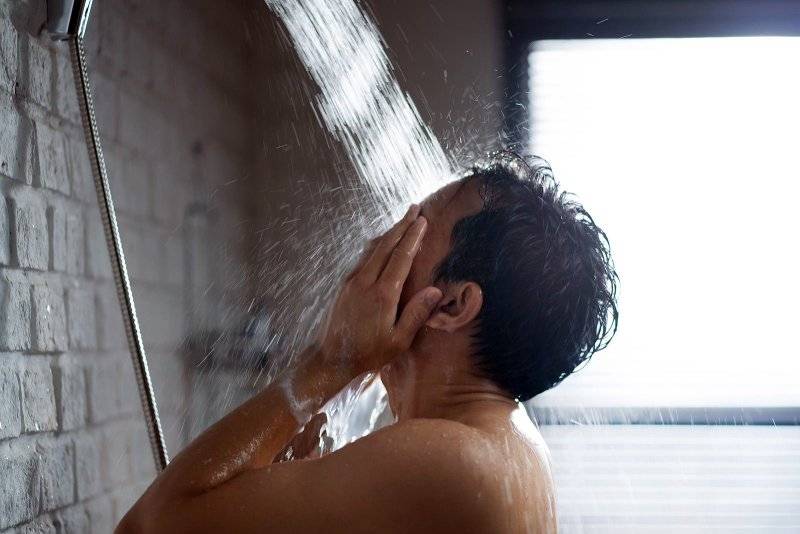 Duş, sabah mı akşam mı alınmalı? Bilim insanları yıllardır süren tartışmaya son noktayı koydu! 8