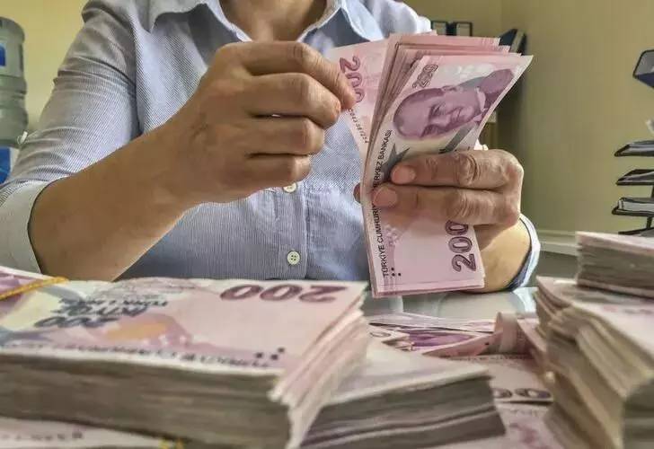 Bugüne kadar dediği hep çıktı! SGK uzmanı Özgür Erdursun, Emeklilerin 2025 Temmuz zam oranını ve en düşük emekli maaşını açıkladı 7