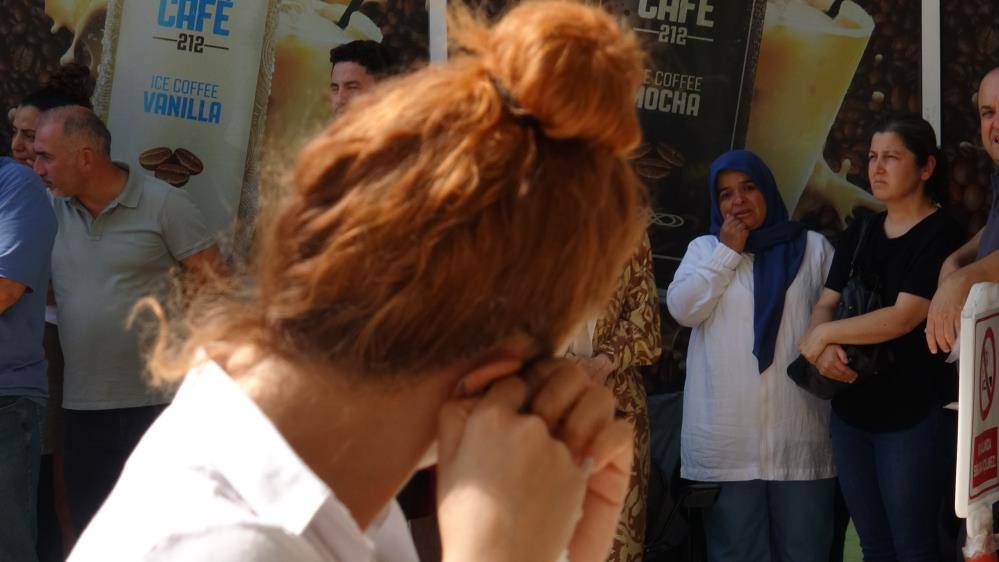 YKS'ye girememişti: O, genç kızın kıyafet tartışmasına Sabahat Akkiraz da katıldı 2