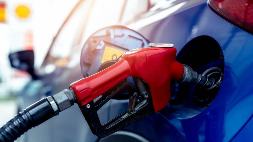 Böylesi ilk kez oluyor! Akaryakıta dev zam kapıda: Güncel benzin, motorin, LPG fiyatları 5