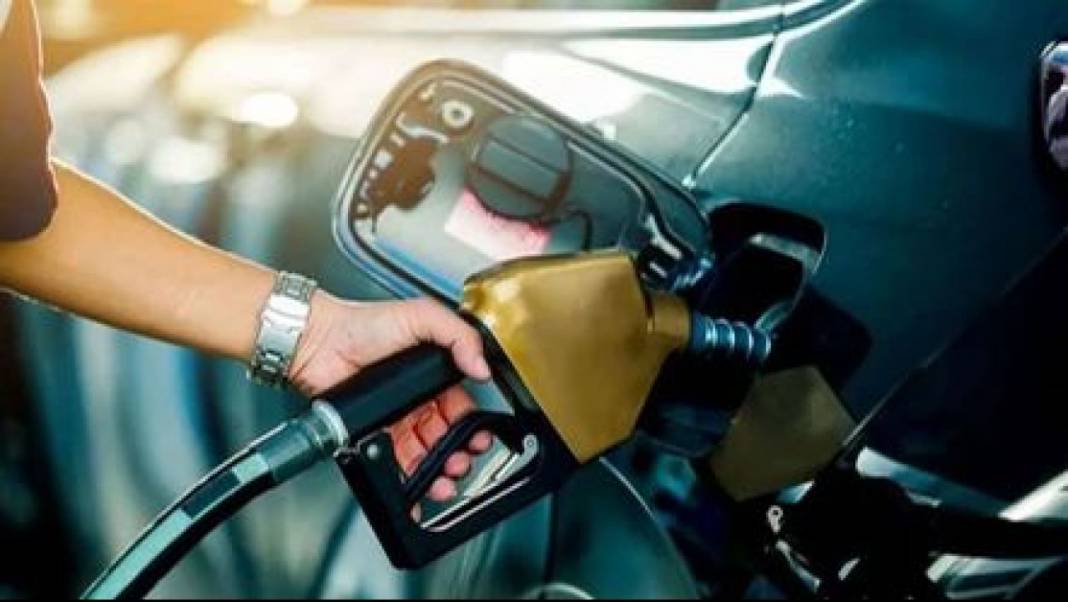 Böylesi ilk kez oluyor! Akaryakıta dev zam kapıda: Güncel benzin, motorin, LPG fiyatları 4