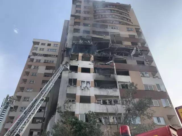 İran Cumhurbaşkanı Pezeşkiyan'dan saldırı sonrası ilk açıklama: İsrail bu saldırıyla sonunu hızlandırdı 16