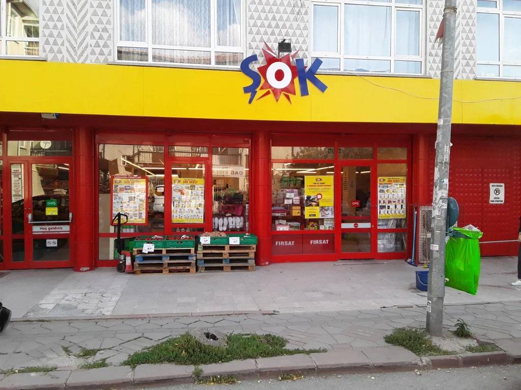Şok markette yarın şok bayram indirimi başlıyor: Sinbo et kıyma makinesi, Onvo arfryer, Akel midi fırın şok fiyatlarla satışta! 3
