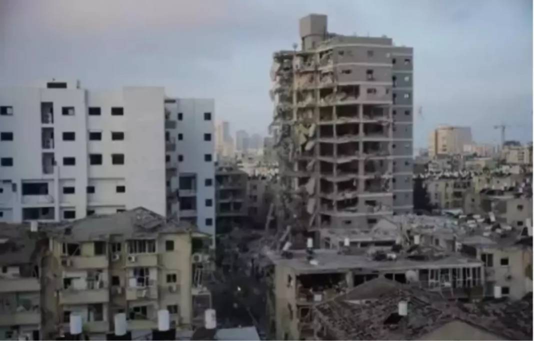 İran Telaviv'i Gazze'ye çevirdi! İsrail çıldırdı, Hamaney'i ölümle tehdit etti 12