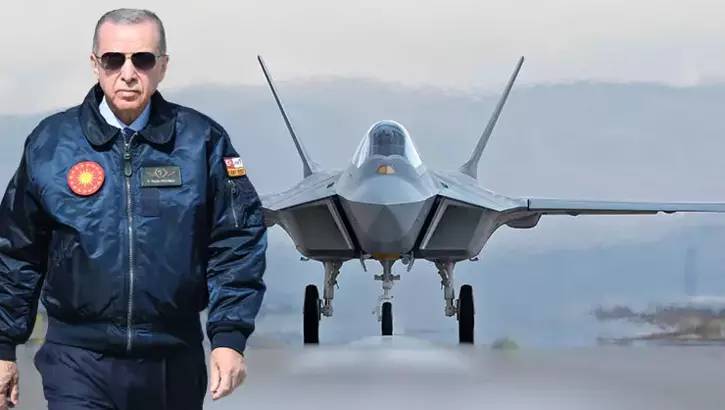 Türkiye savaş uçağı üretip satan ülkeler arasına girdi: Başkan Erdoğan, Endonezya'ya 48 adet KAAN satışını imzaladı 3