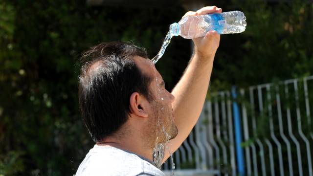 Meteoroloji alarm verdi: Afrika'dan kavurucu sıcaklar geliyor! O bölgeler yanıp kavrulacak: Bugün hava nasıl, Pazartesi hava nasıl olacak? 3