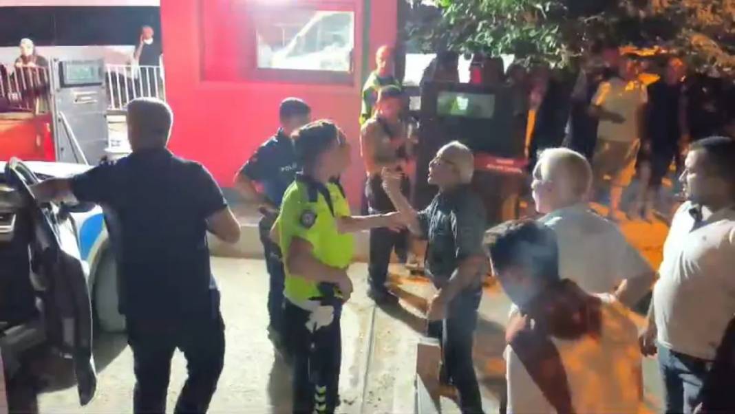 Orman yangınında elinde benzin bidonuyla yakalandı: Vatandaşların linç etmeye kalktığı şüpheli FETÖ'den ihraç edilmiş eski asker çıktı! 1