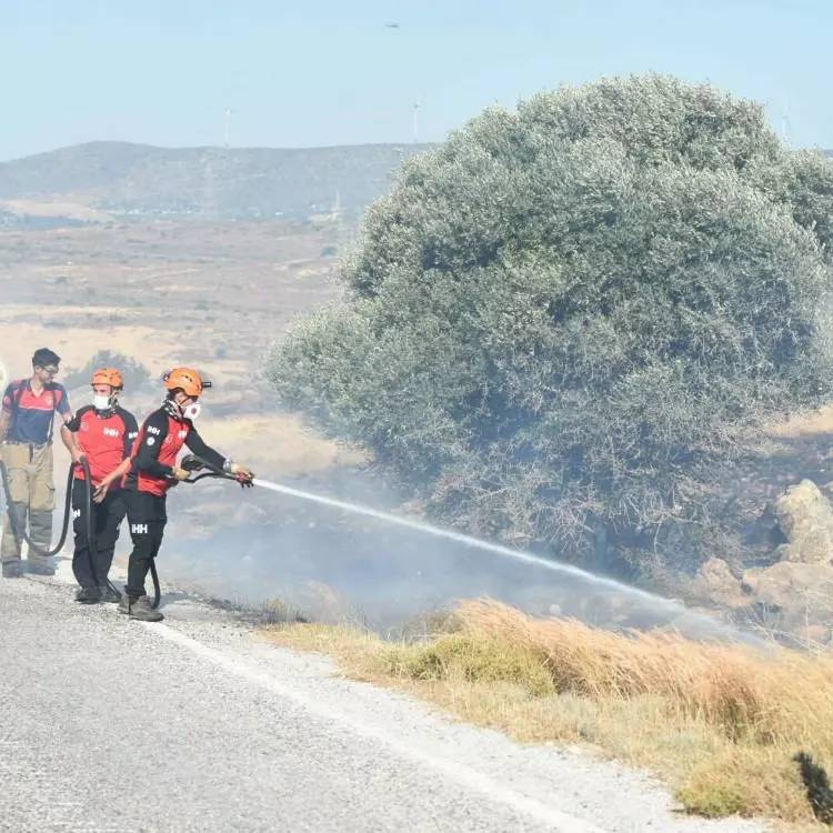 Son dakika: İzmir'in Çeşme ve Ödemiş ilçeleri alev alev yanıyor: Küle dönmüş evden ceset çıktı! 5