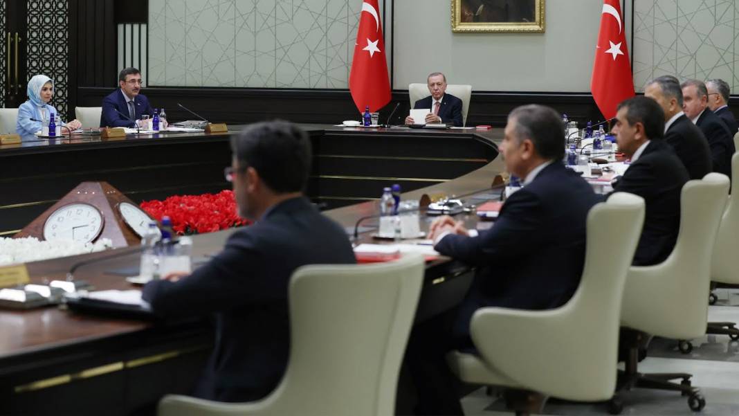 Kabinede değişiklik an meselesi: Değişmesi beklenen bakanlık ve adı geçen isimler 2