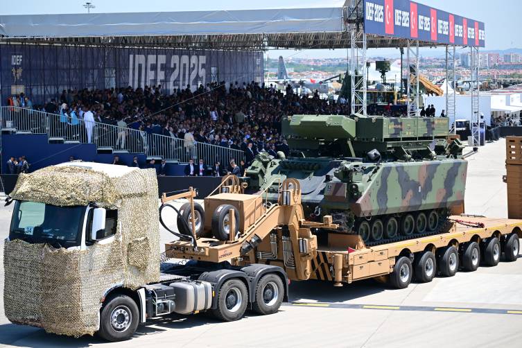 IDEF’te gövde gösterisi: Roketsan'ın 6 yeni ürünü tanıtıldı 8