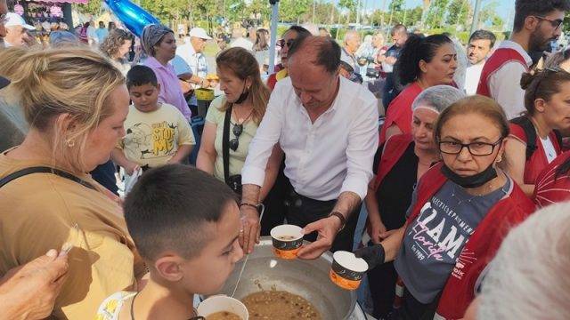 CHP Pendik İlçe Başkanlığı’ndan 5000 Kişilik Aşure İkram Eti 3