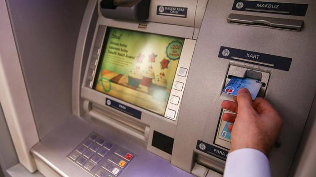 ATM kullanıcıları dikkat ekrana uyarı gelecek: Pazartesinden itibaren yürürlüğe giriyor! 1