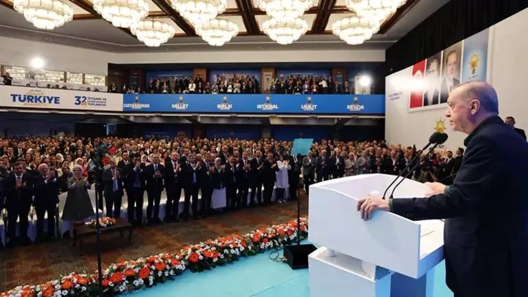 Başkan Erdoğan'ın tarihi konuşmasında tarihi anlar: Emine Erdoğan göz yaşlarına hakim olamadı 4