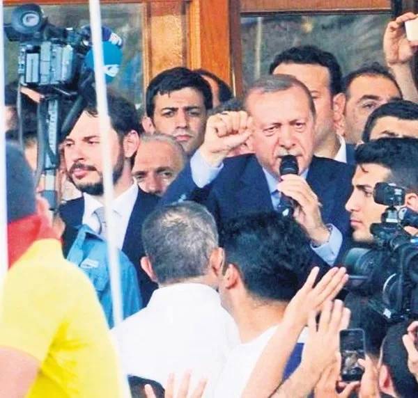 15 Temmuz hain FETÖ darbe girişiminin 9. yılı: Bir gecede yeniden doğduk! İşte 15 Temmuz gecesi yaşananlar 2