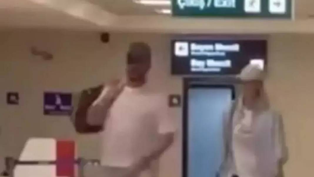 Sinan Akçıl'a Ece Erken'den olay gönderme: O mesaj sosyal medyayı salladı! 5