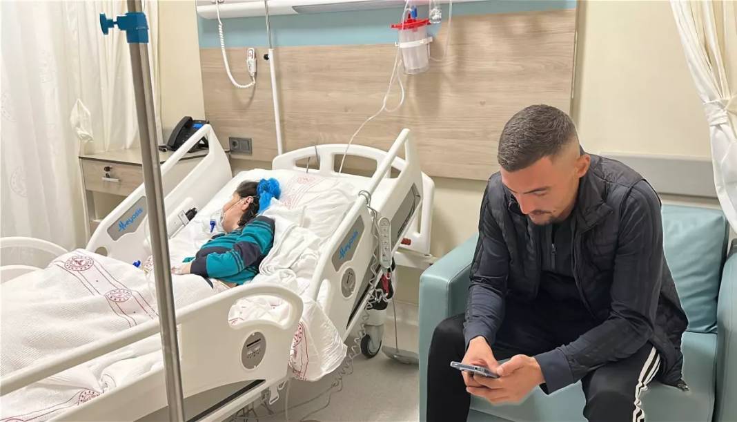 Kütahya'da dehşet: Şizofreni hastası, yan odadaki yatalak hastanın gözlerini oydu! 1