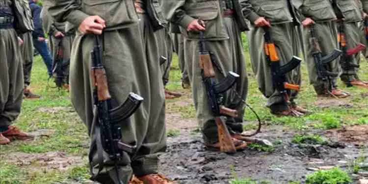 Tarihi günde yeni görüntüler geliyor: İlk PKK'lı grup silahlarını yaktı! 4