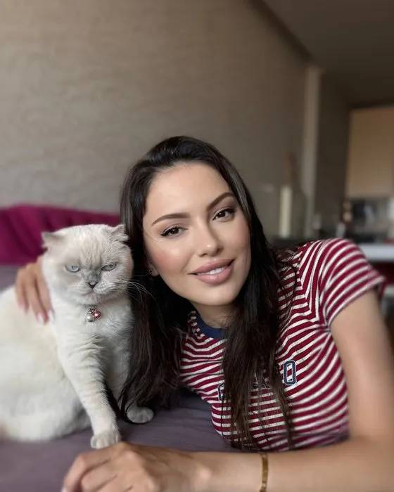 Tuğçe Aral Berk Oktay'ın mesajlarını canlı yayında ifşa etti! "Fantezilerini yazıyordu, midem bulandı" 6