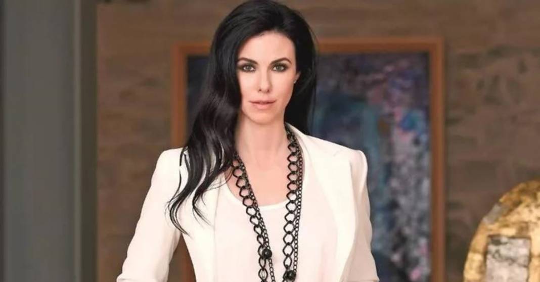 Rasim Ozan Kütahyalı, Defne Samyeli gerilimi patladı: Samyeli açtı ağzını yumdu gözünü! 9