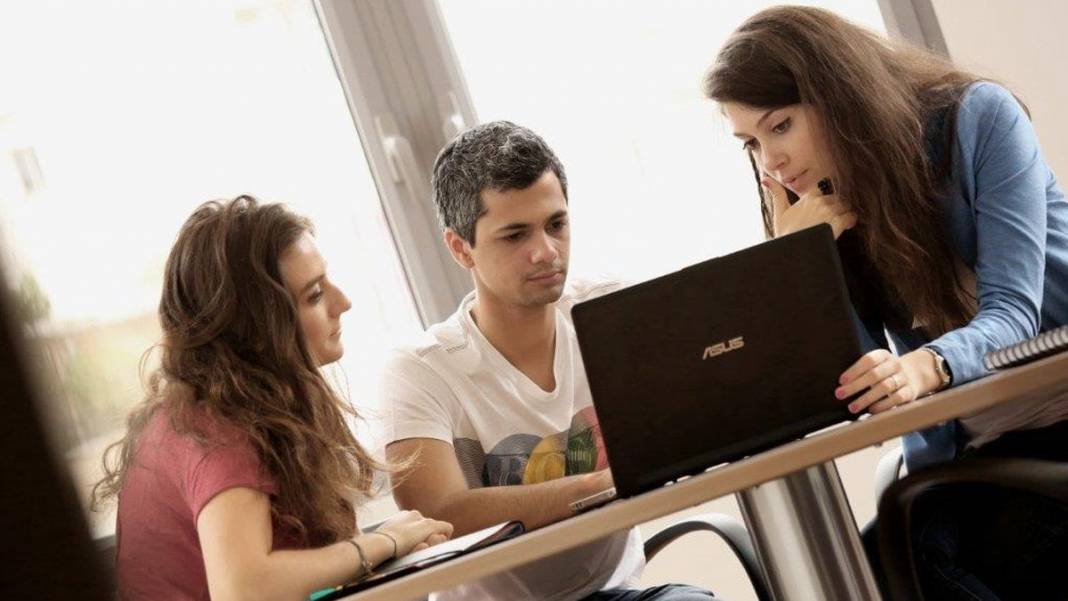 YÖK o tarihleri açıkladı: İşte 2025 üniversite kayıt tarihleri ve e-kayıt işlemleri! 3