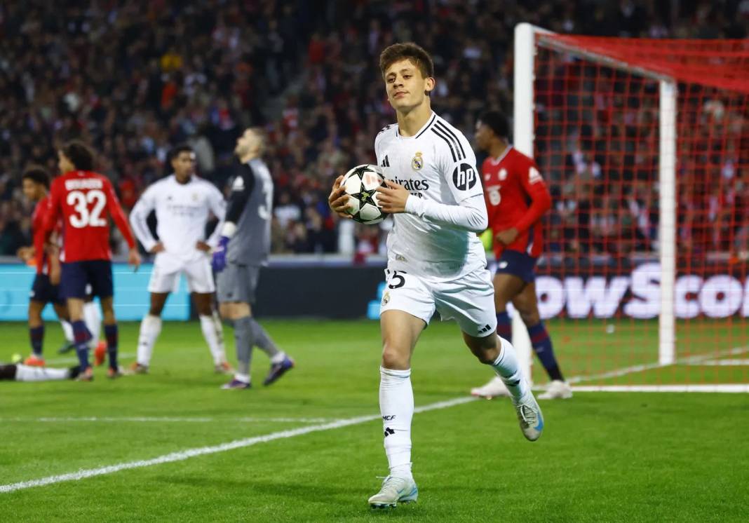 İlk 11'de sahaya çıkan Arda Güler öyle bir sürprizle karşılaştı ki... 1