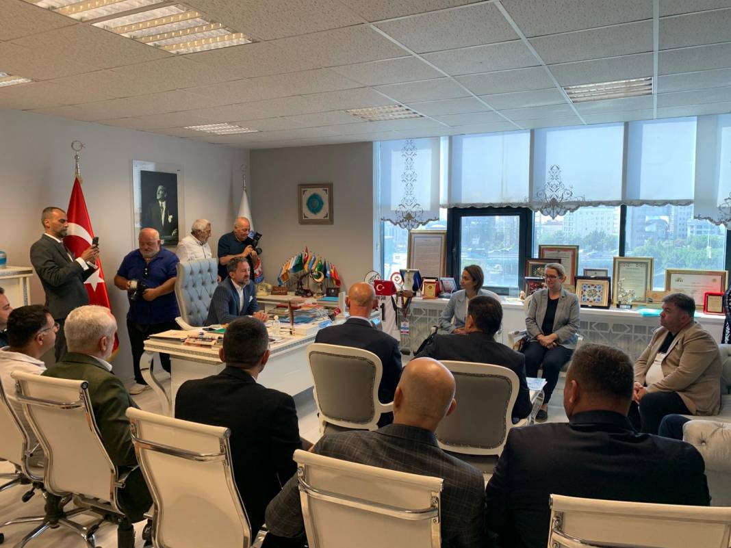 Milli Birlik ve Dayanışma Heyeti’nden AHİSİAD’a Ziyaret 3