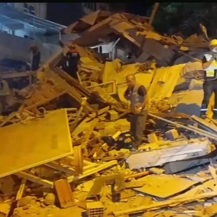 Türkiye 6.1 Sındırgı depremiyle sarsıldı: İşte depreme ilişkin son dakika bilgileri ve görüntüleri 6