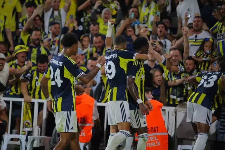 Fenerbahçe farka koştu: Tribünleri coşturdu, dünya rekoru kırdı! 5