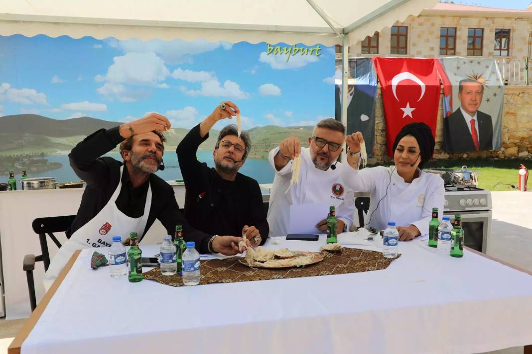 Bayburt'ta gastronomi şöleni: Kültür lezzetlerini Türkiye'ye tanıttı! 5