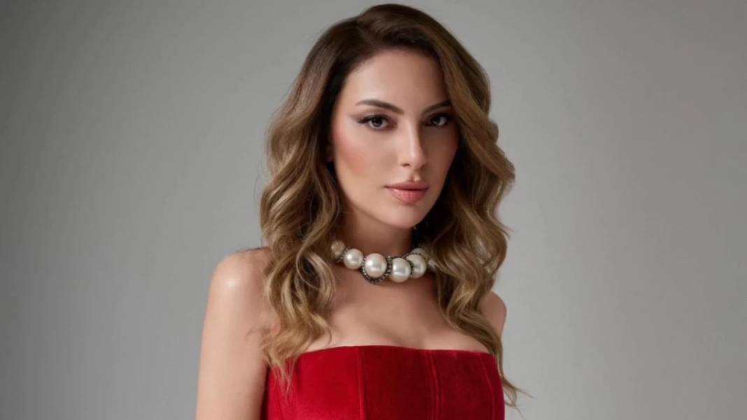 Tuğçe Aral Berk Oktay'ın mesajlarını canlı yayında ifşa etti! "Fantezilerini yazıyordu, midem bulandı" 16