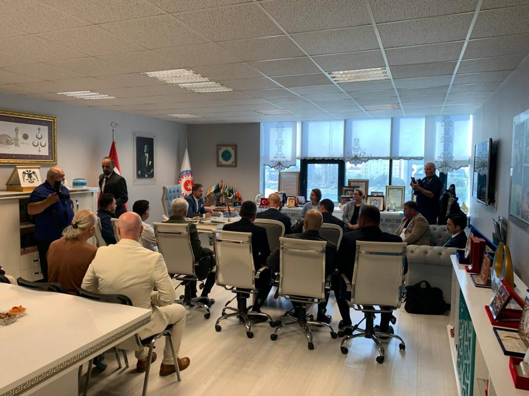 Milli Birlik ve Dayanışma Heyeti’nden AHİSİAD’a Ziyaret 4