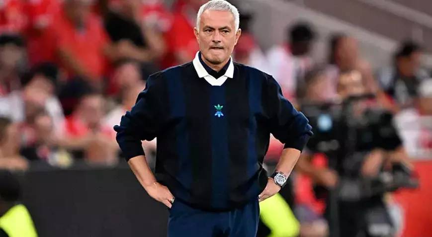 Takım çalıştırmaktan değil tazminatlarla köşeyi dönmüş! Jose Mourinho Fenerbahçeden alacağı tazminat dudak uçuklattı! 10