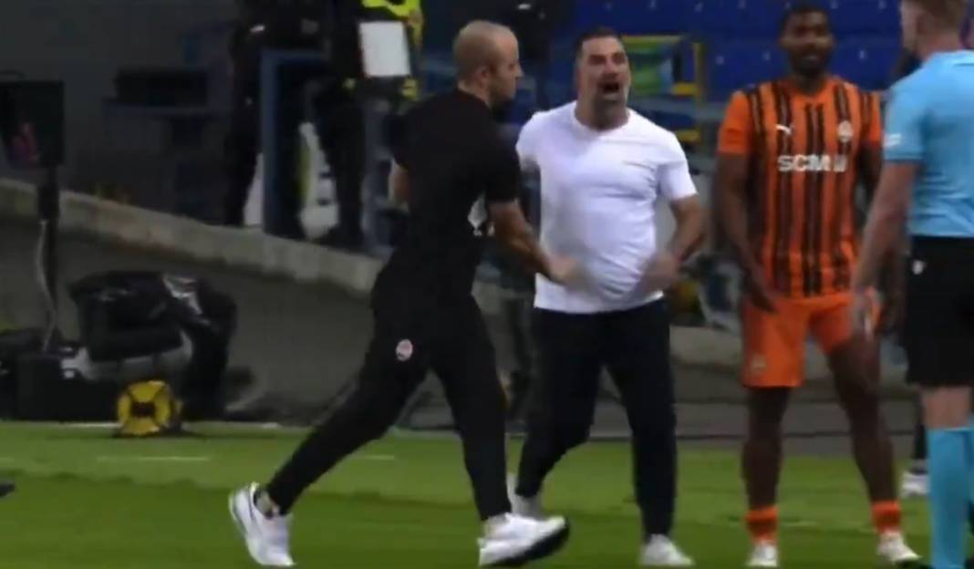 Rövanş maçı olaylı bitti: Arda Turan hakemin o kararı sonrası sinirden çılgına döndü! 8